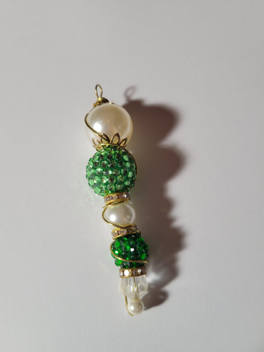Green Beaded Ornament 0364